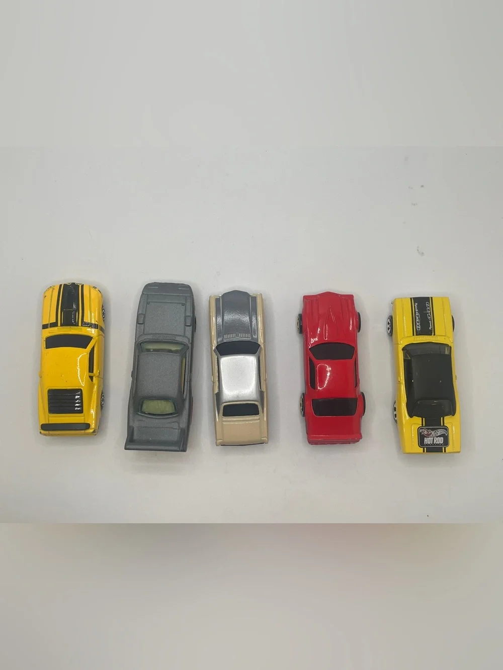 Set of (5) 1:64 diecast muscle cars